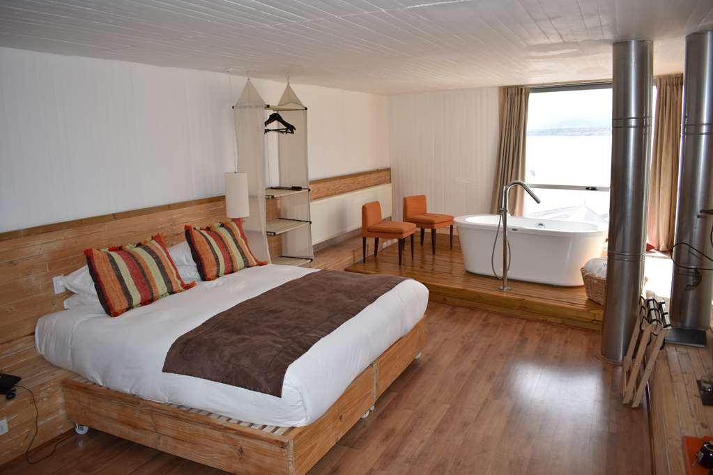 Noi Indigo Patagonia Hotel Puerto Natales Phòng bức ảnh